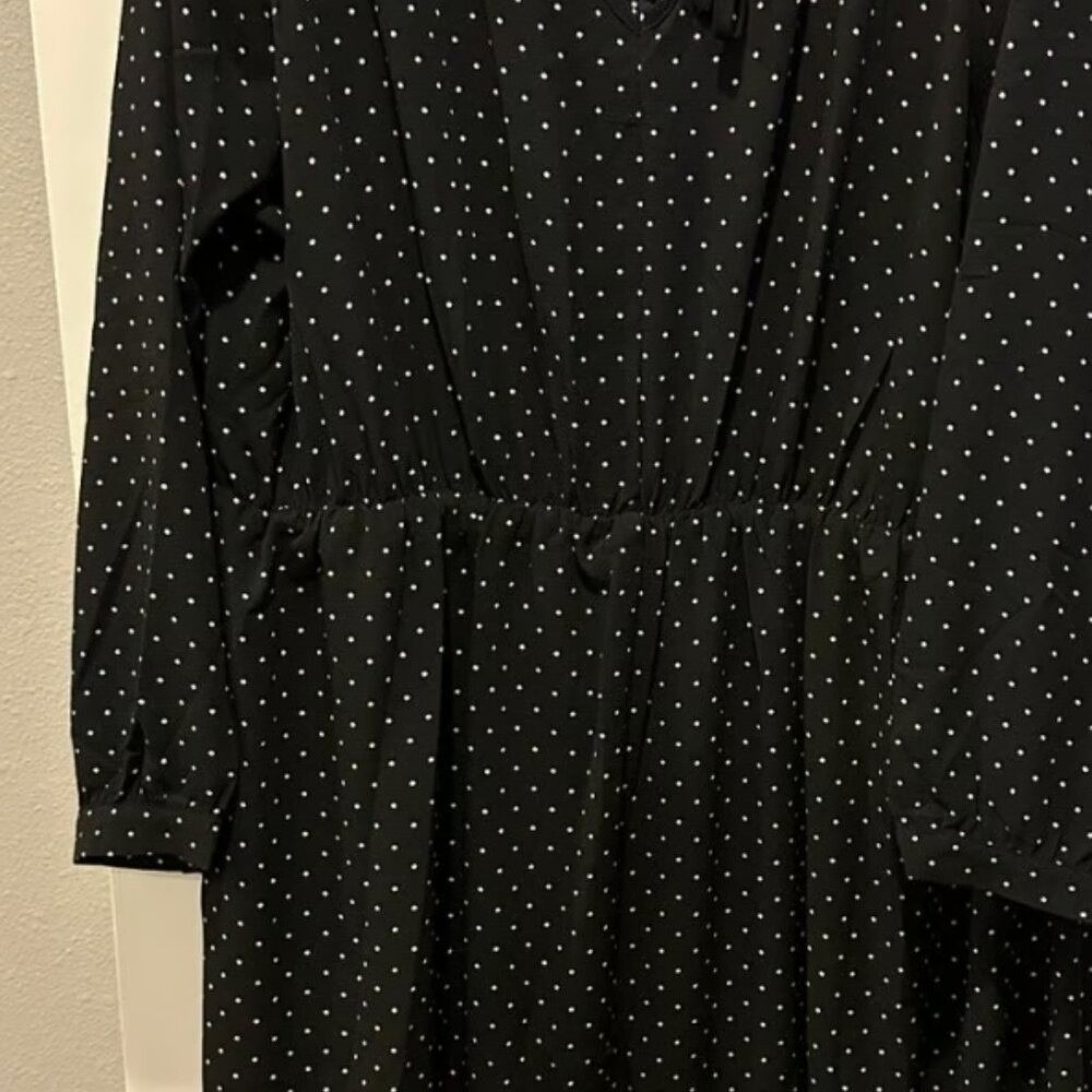 City Chic Sweet Spot Dress Black White Polka Dot V-Neck Long Sleeve Size L NWT - Picture 4 of 6